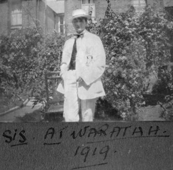 "Sis at Waratah 1919"