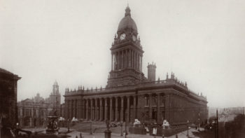 Leeds Town Hall c1920
