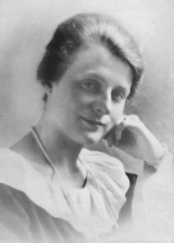 Winifred Adelaide Procktor 1918